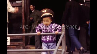 China 1980s, Mother with her kid in a place during daytime